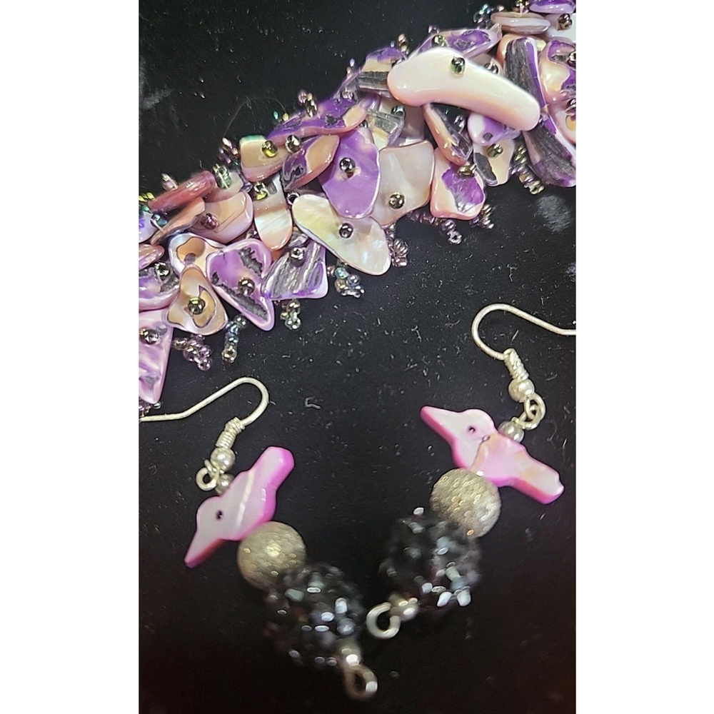 Handmade Beaded Mother Of Pearl Bracelet and Bird Earrings - Picture 7 of 7
